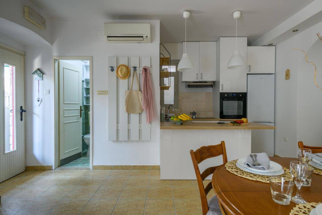 Apartman Aleksandra Пула Екстериор снимка